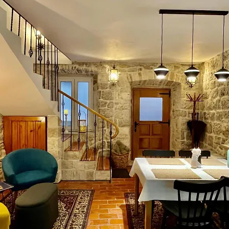 The Old Town Apartment *